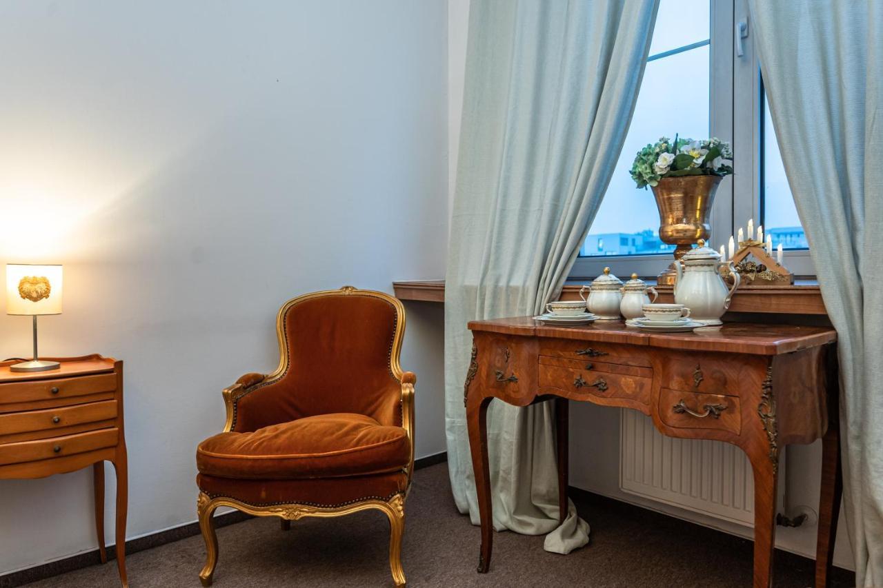 Bank Invest Apartmens - Old Town Apartment Praga Exterior foto